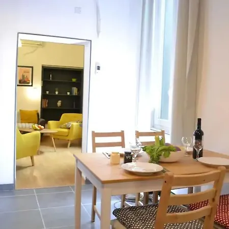 Apartman Comedie Beau T3 Climatise Cosy Avec 2 - Maconciergerie34 *